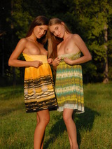 Two Hot Teen Models 01