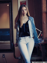 Lana Lea Has Beauty In The Jeans 00