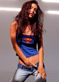 Jessica Jaymes shows off her superwoman body