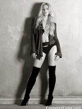 Shakira Exposing Herself 12