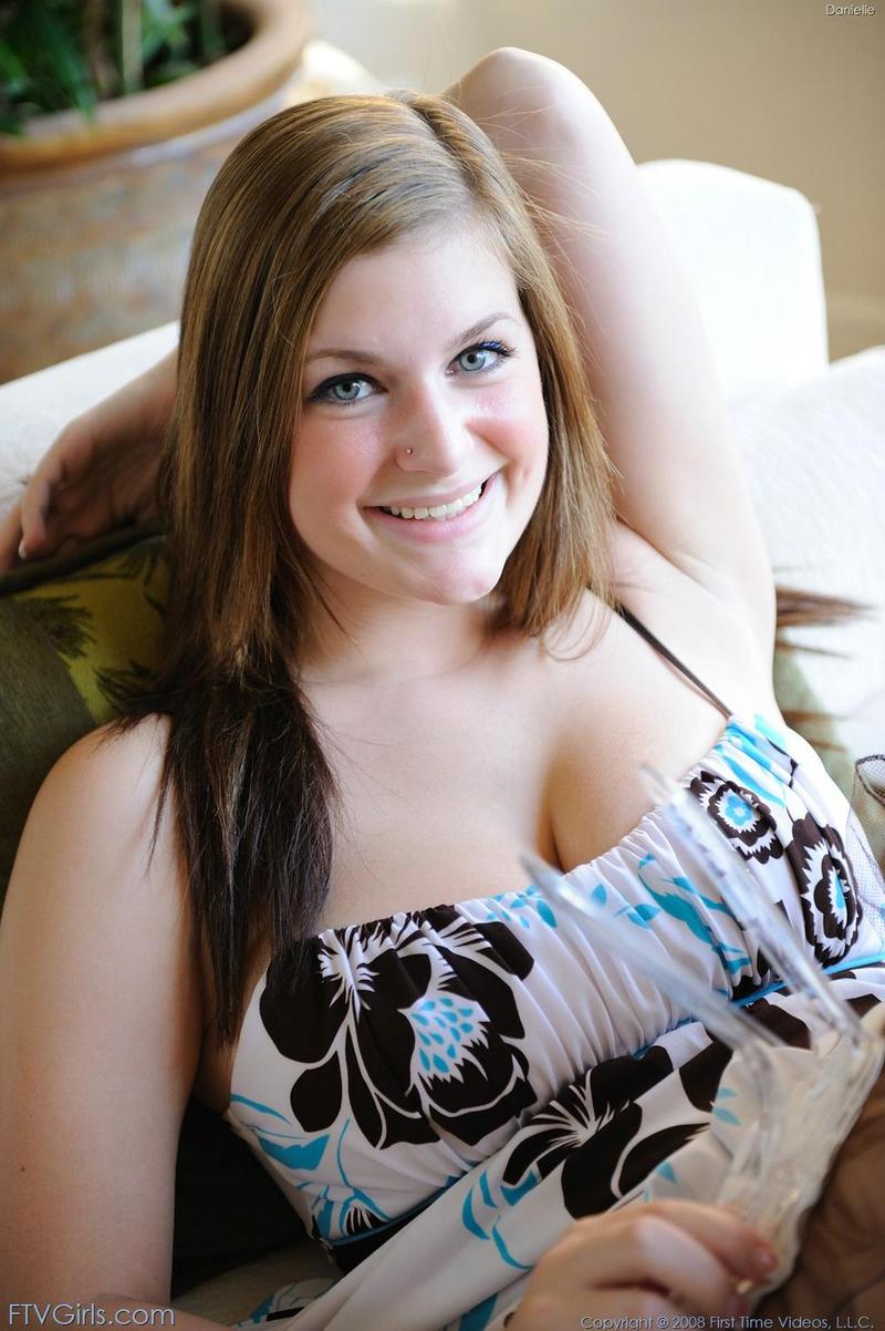 Busty babe Danielle 01