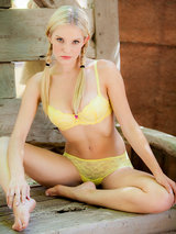 Liz Ashley - Fonein 10