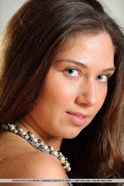 Zhanna B - Ruolo 09