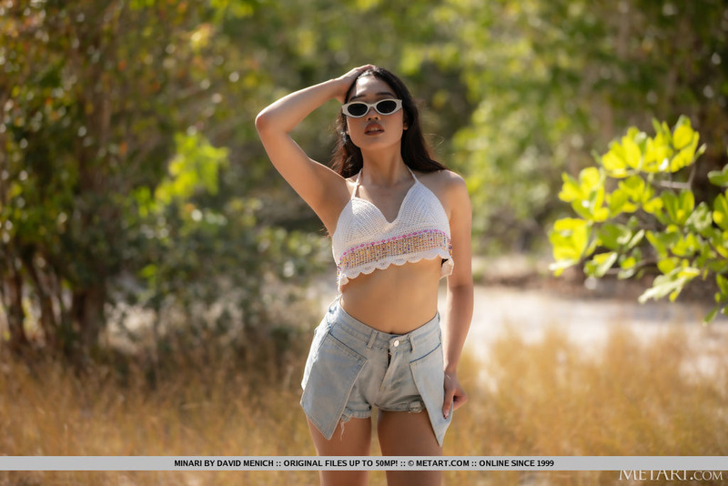 Serene Seaside Seduction 00 800x534