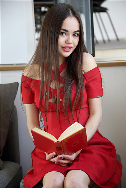 Kiki - The Red Book 01