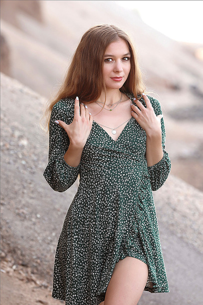 Stefani In Westeros 00