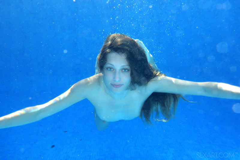 Talia Mint 11