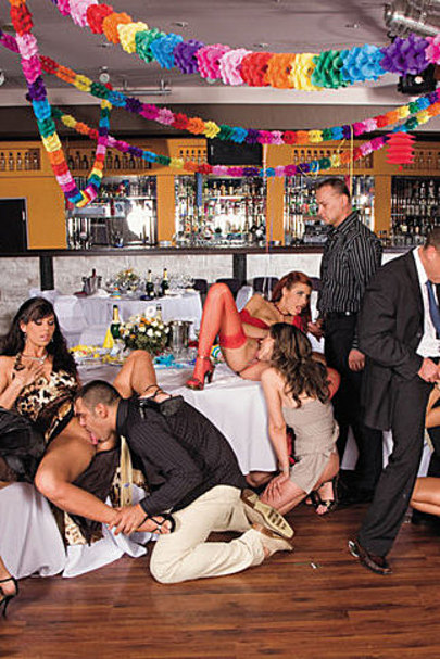 Black Angelika, Crystal Crown, Dominica Dolce, Lucy Belle In The Private Life Of Donna Bell 08