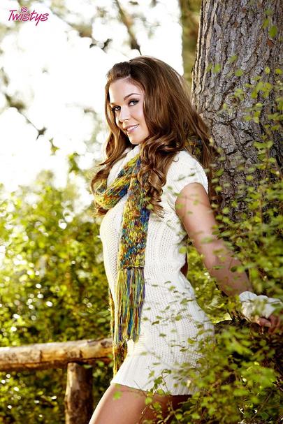Adrienne Manning - A Walk In The Woods 00