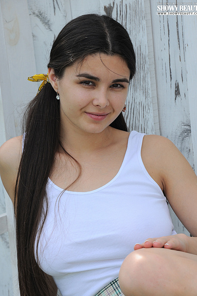 Brunette Teen Nude Outdoor Scene Collection 00