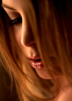 Stunning beauty Amber Sym