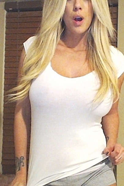 Busty teen Gisele 01